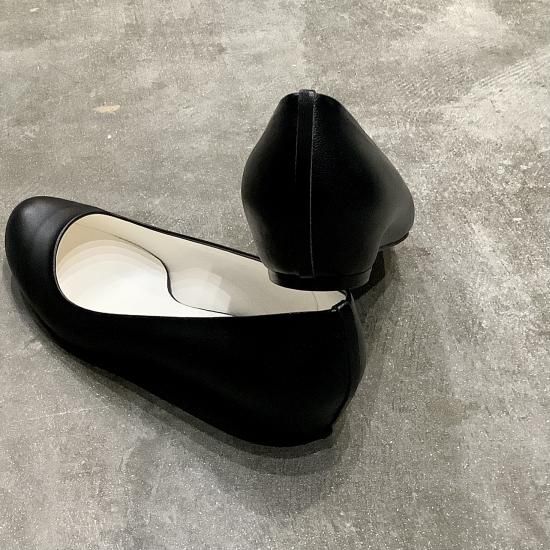 LOW ROUND MONOCHROME (BLACK)