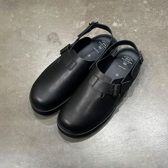 HALF BELT SANDALS (BLACK)