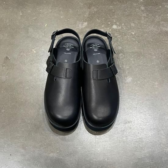 HALF BELT SANDALS (BLACK)