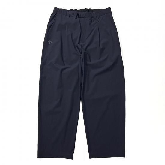 UNTRIMMED MIDDLE PANTS (BLACK)