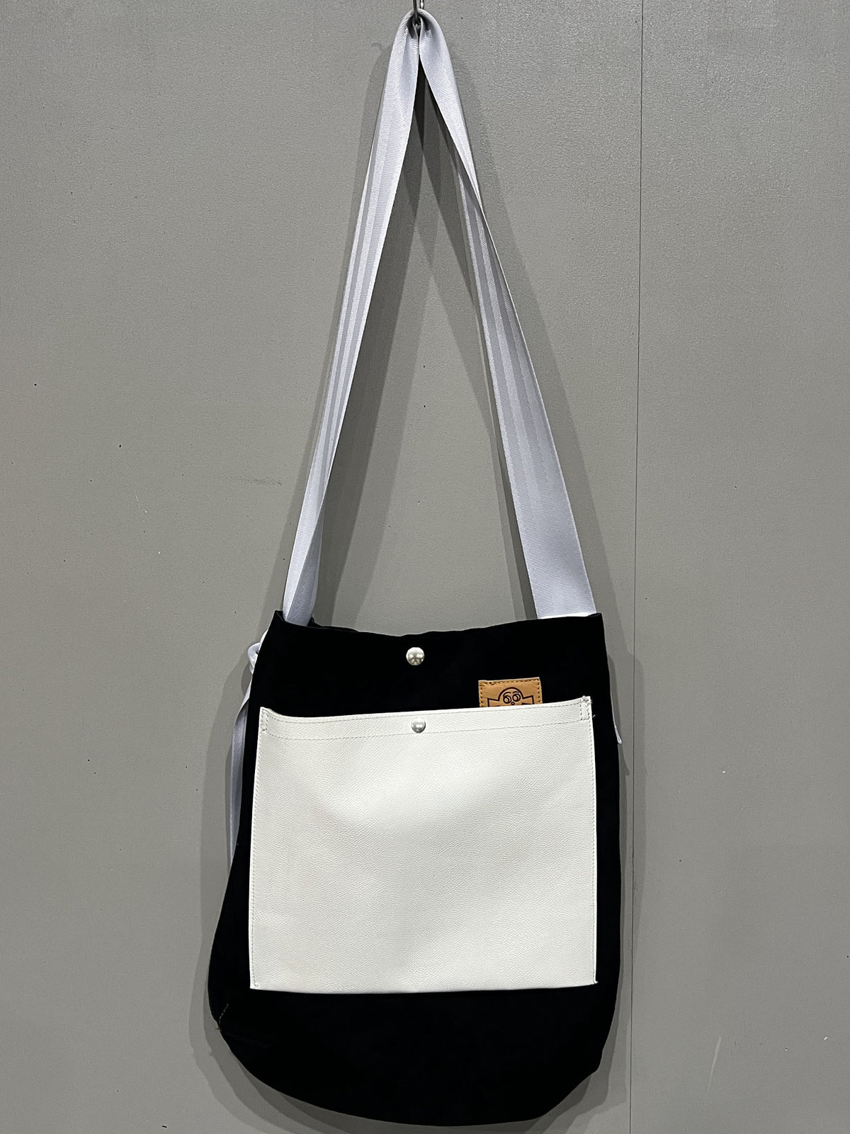 GR-2656 BORSA HANDLE BAG 002 BLACK/WHITE